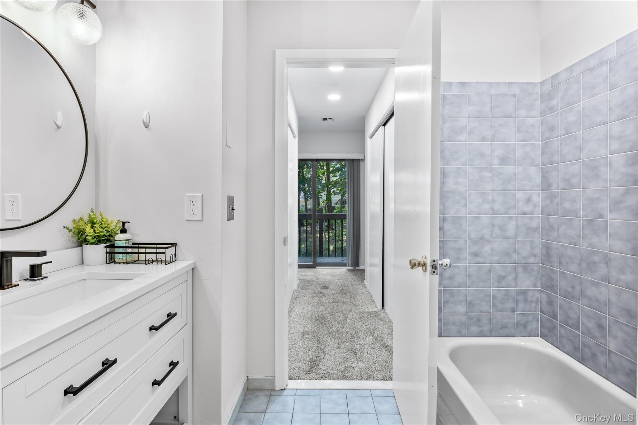 #15 photo, 25 Jeremy Circle, サフォーク郡 Nesconset , NY 11767