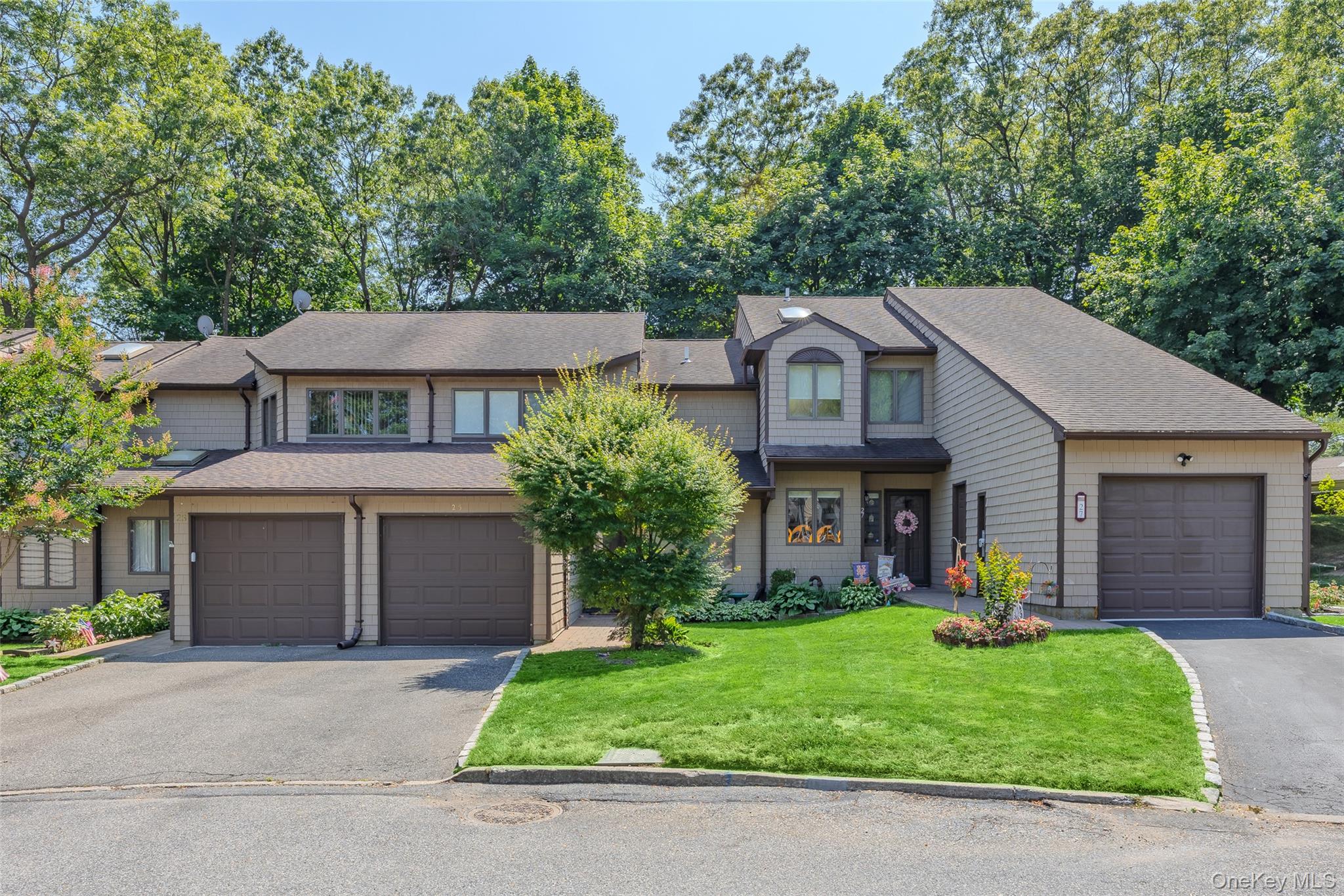 #2 photo, 25 Jeremy Circle, サフォーク郡 Nesconset , NY 11767