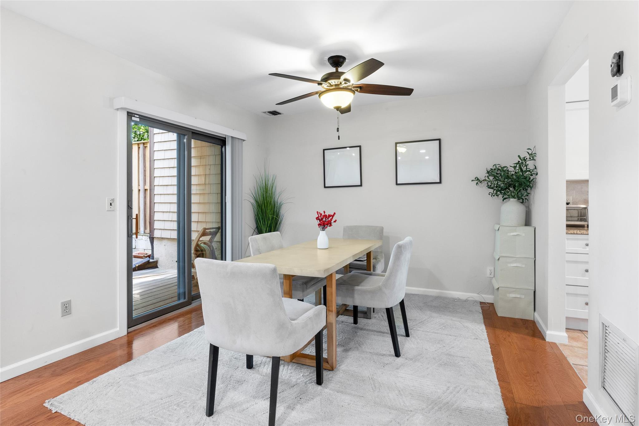 #6 photo, 25 Jeremy Circle, サフォーク郡 Nesconset , NY 11767