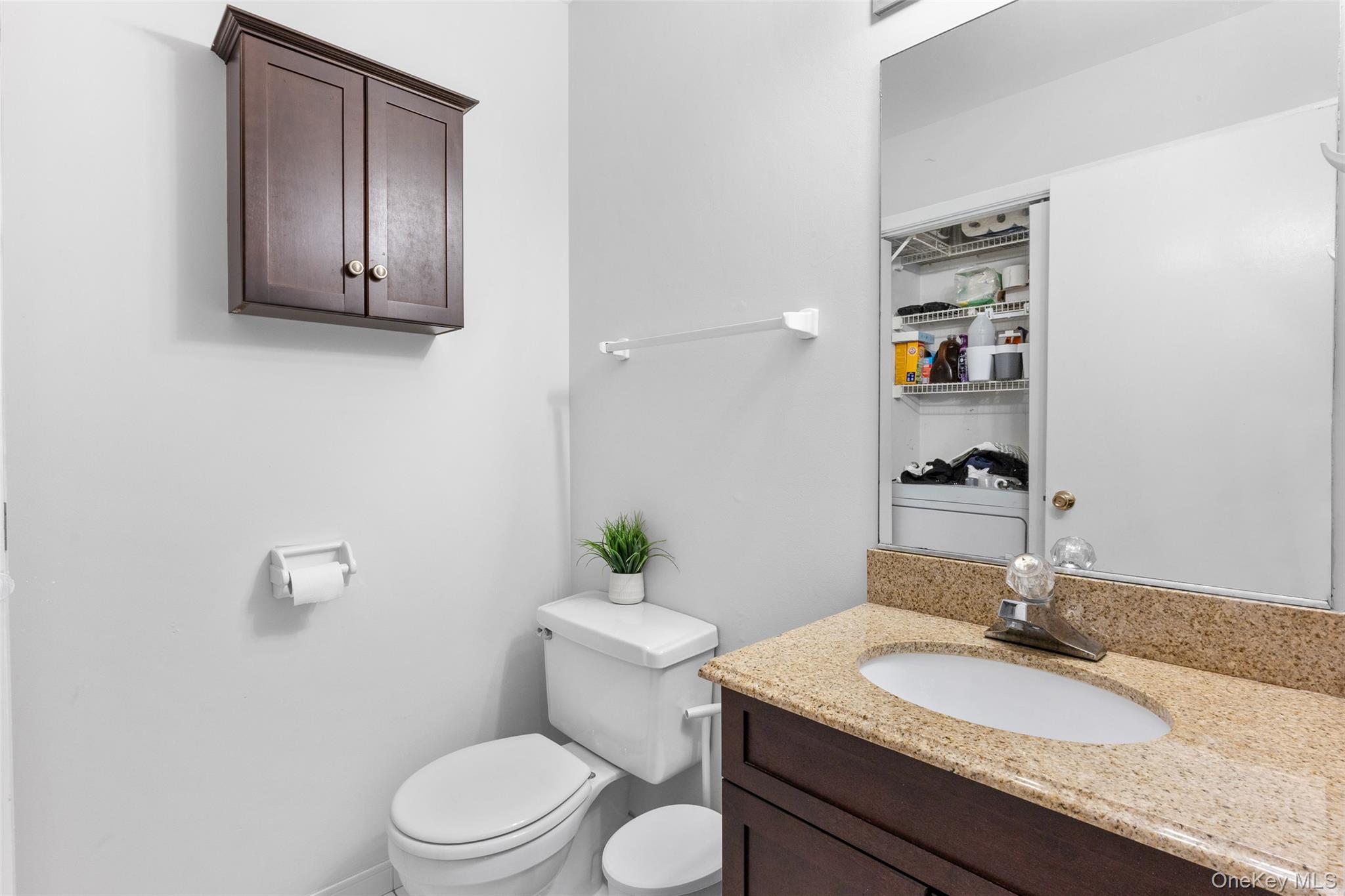 #9 photo, 25 Jeremy Circle, サフォーク郡 Nesconset , NY 11767