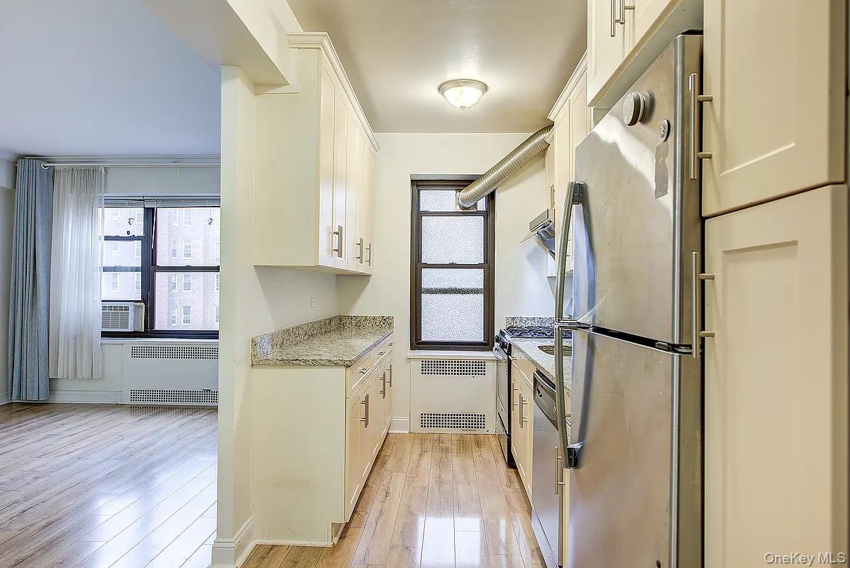 #10 photo, 67-76 Booth Street, Forest Hills , NY 11375