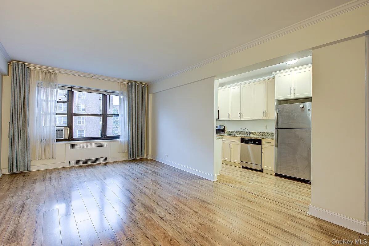 #9 photo, 67-76 Booth Street, Forest Hills , NY 11375