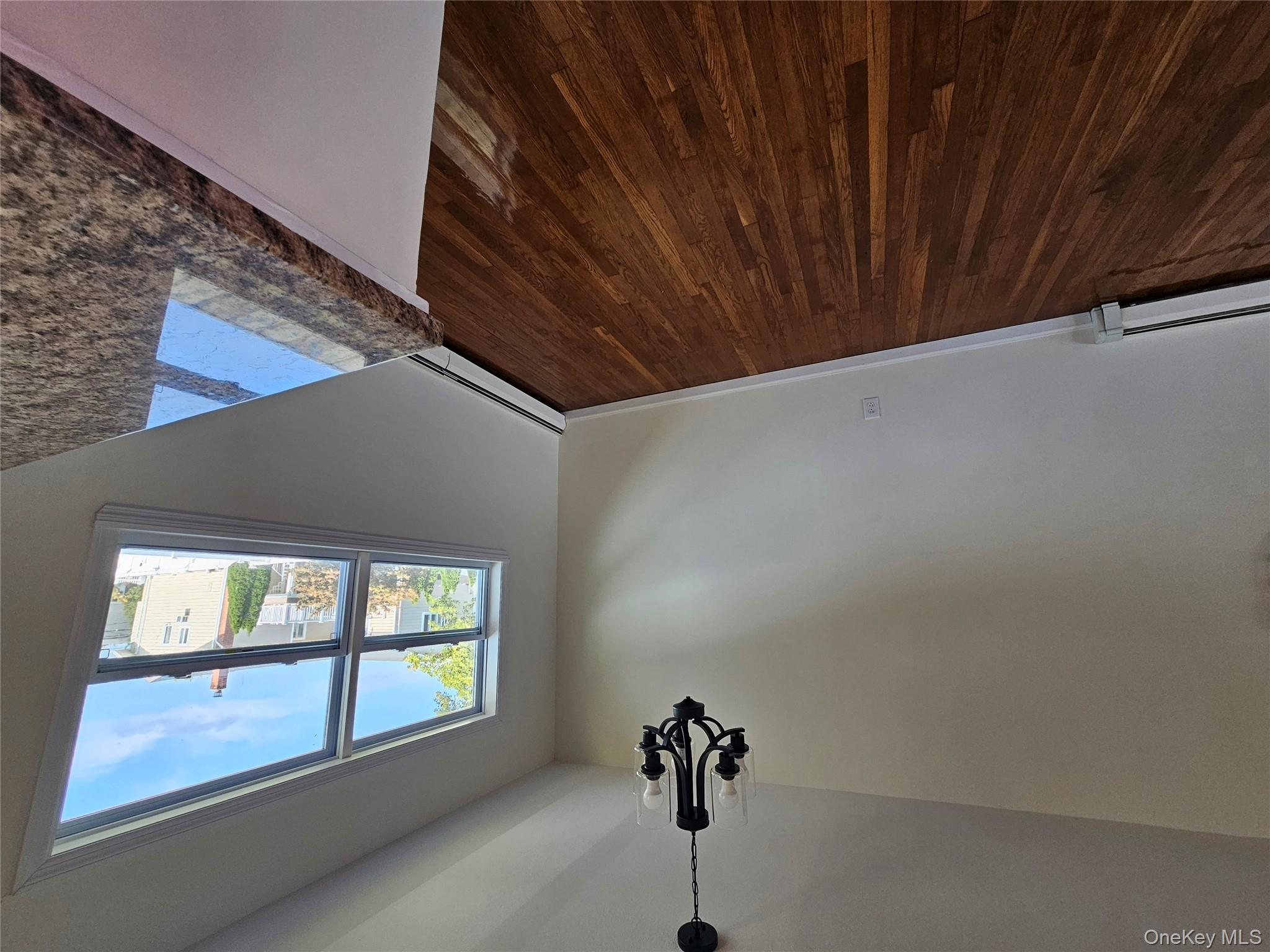 #4 photo, 2403 hampton Avenue, ナッソー郡 Seaford , NY 11783