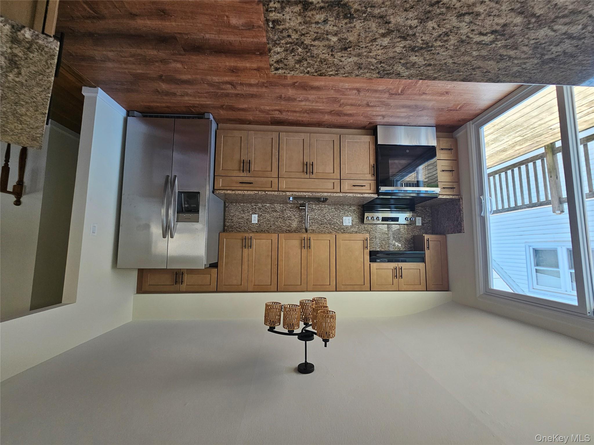 #5 photo, 2403 hampton Avenue, ナッソー郡 Seaford , NY 11783