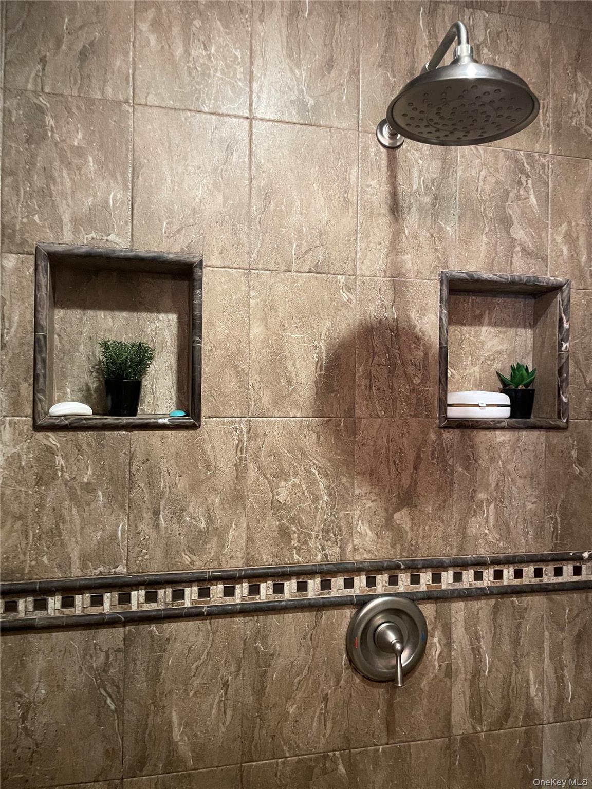 #12 photo, 129 West Boulevard, ナッソー郡 East Rockaway , NY 11518