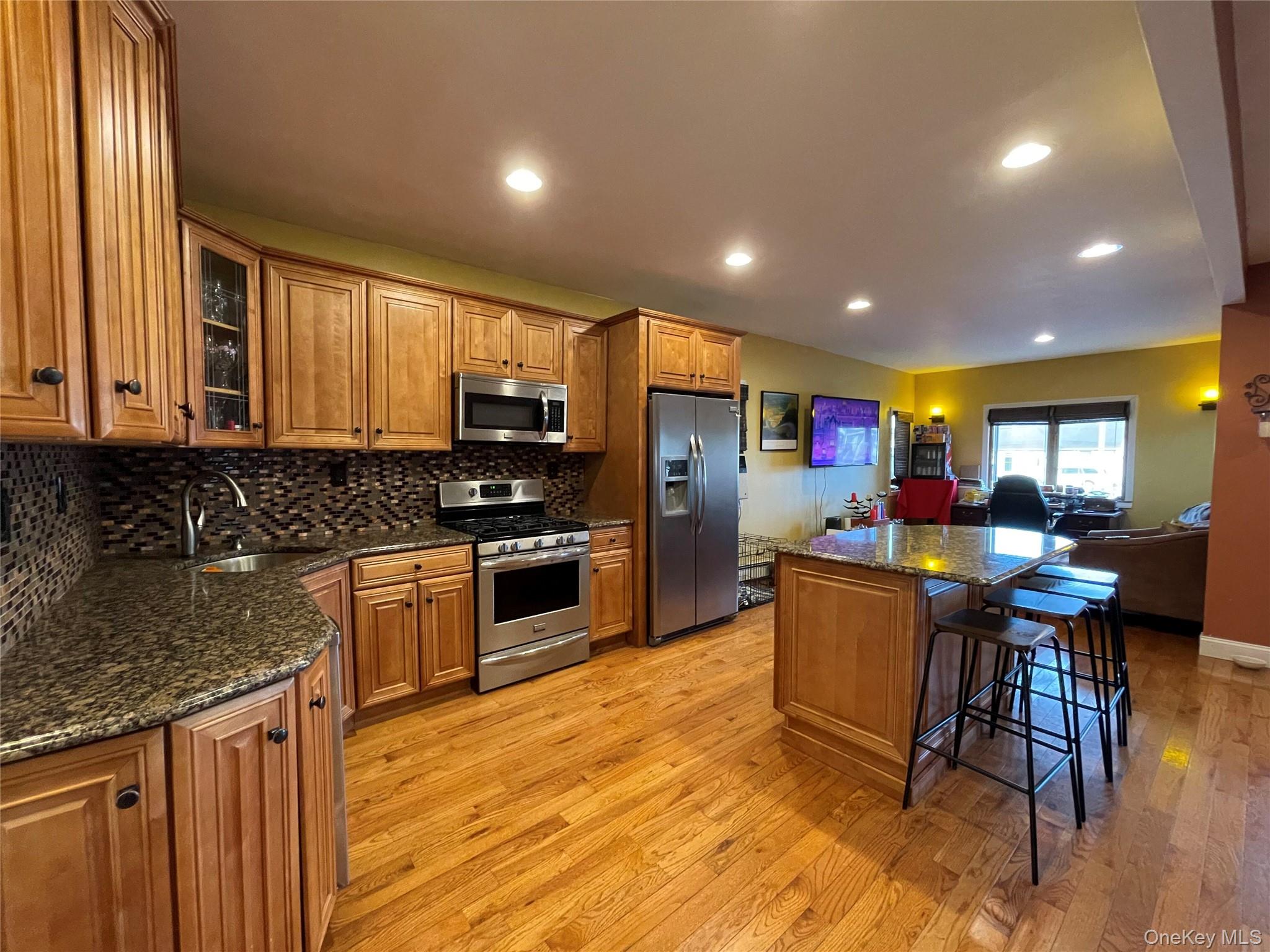 #9 photo, 129 West Boulevard, ナッソー郡 East Rockaway , NY 11518