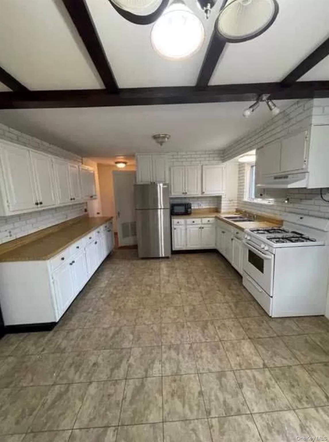 #2 photo, 10 WHEELER Road, Rhinebeck , NY 12572