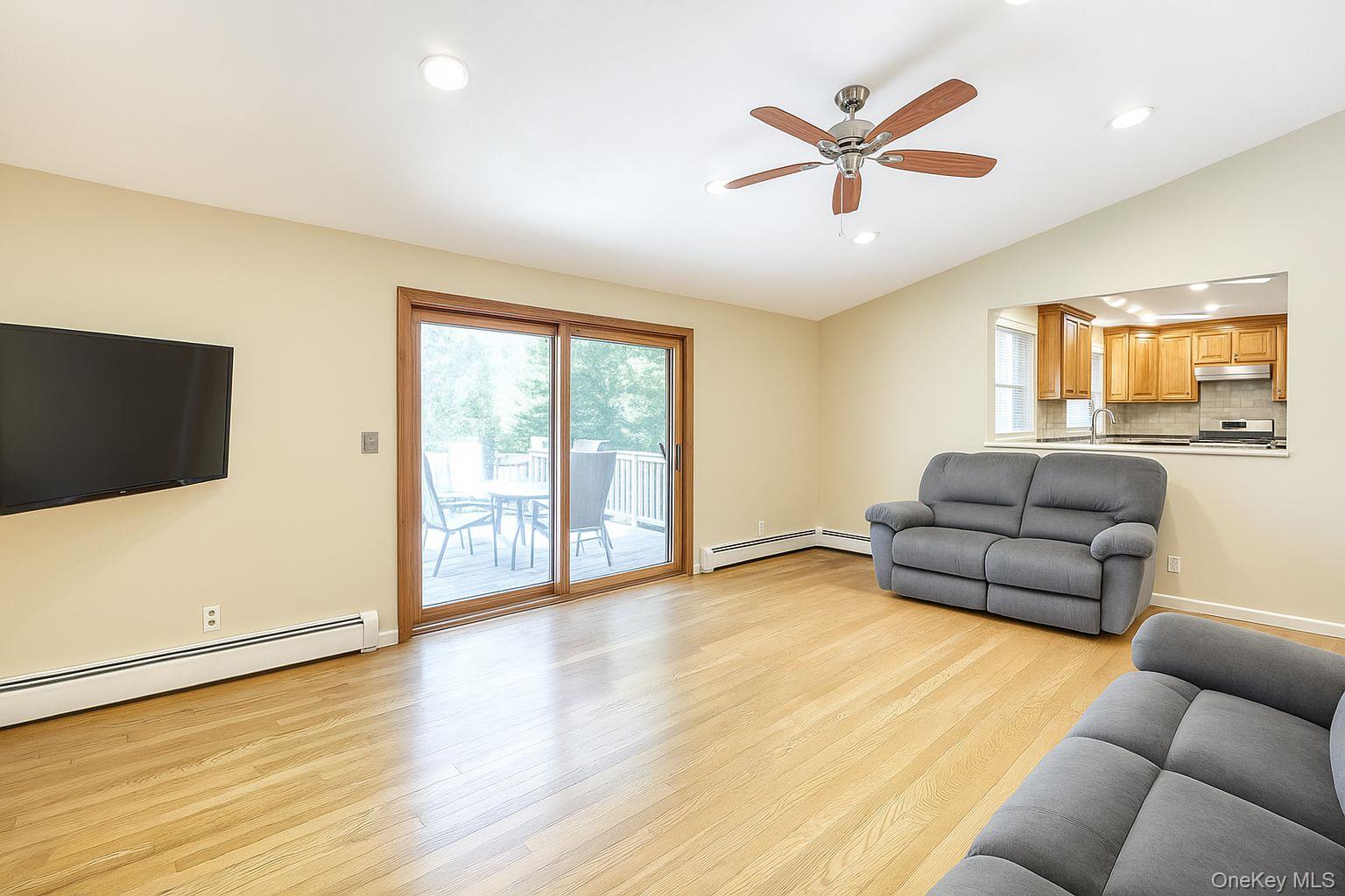 #11 photo, 121 Smith Hill Road, Suffern , NY 10901