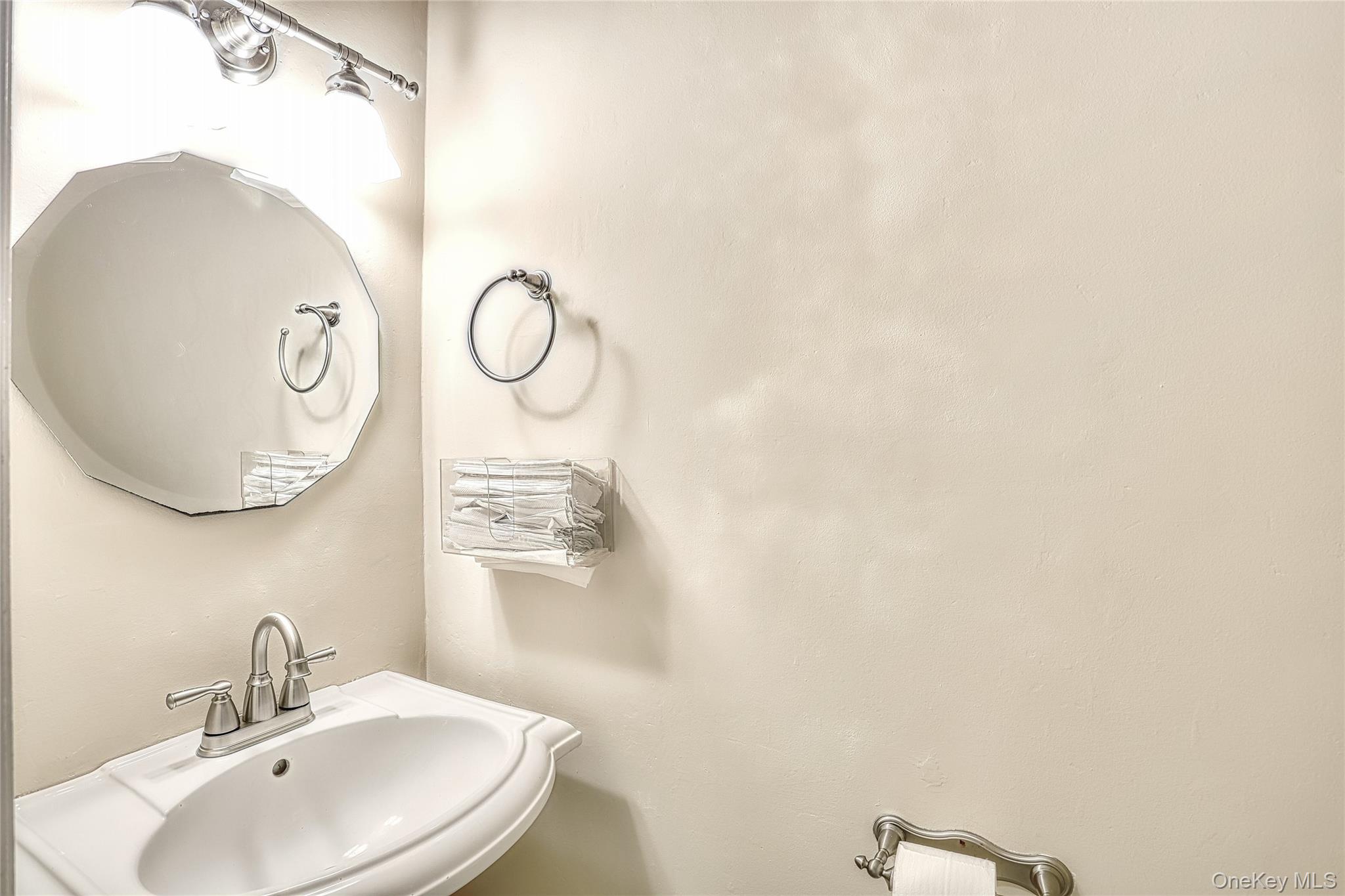 #14 photo, 121 Smith Hill Road, Suffern , NY 10901