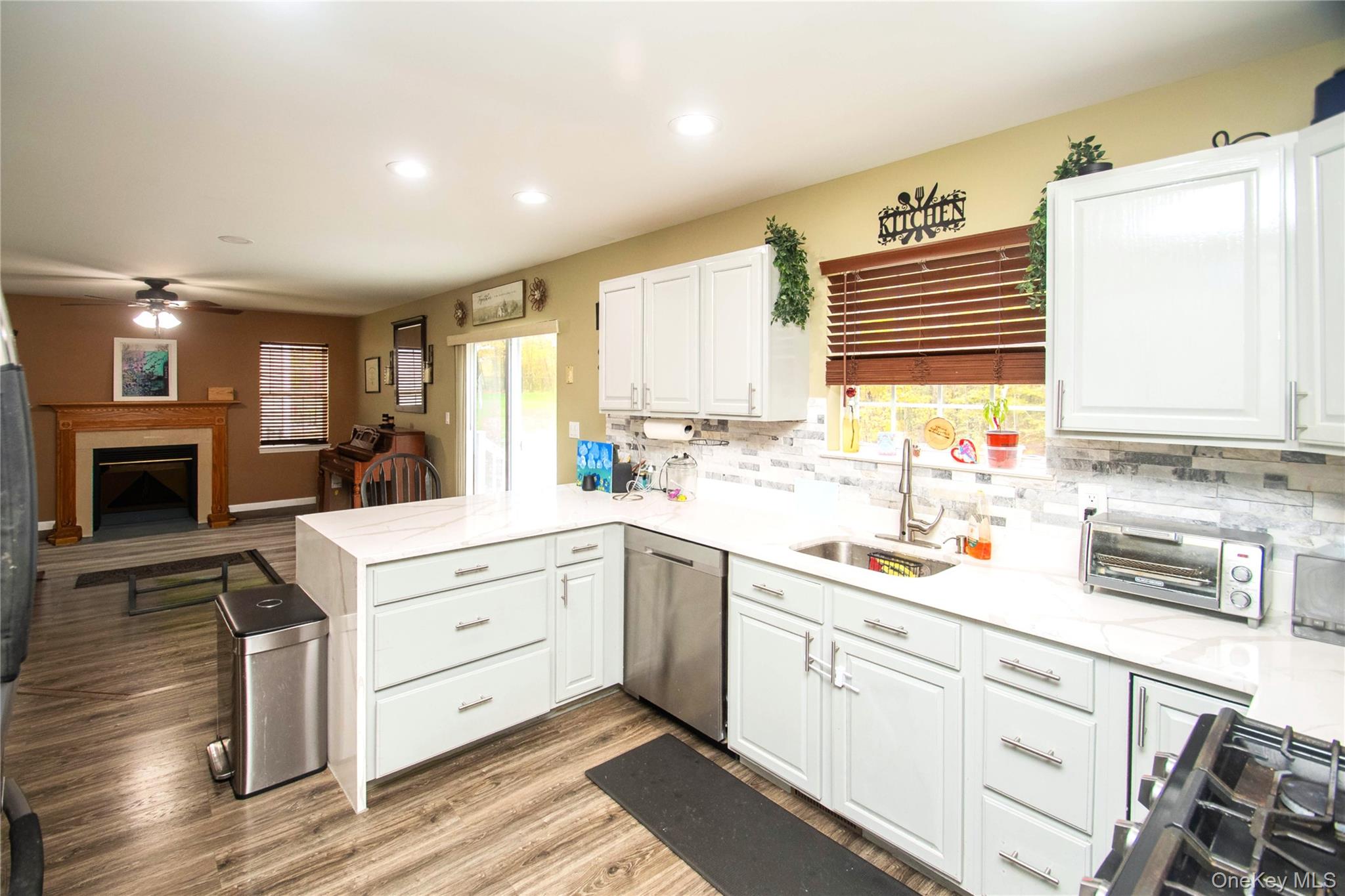 #11 photo, 22 Sycamore Way, Poughkeepsie , NY 12603