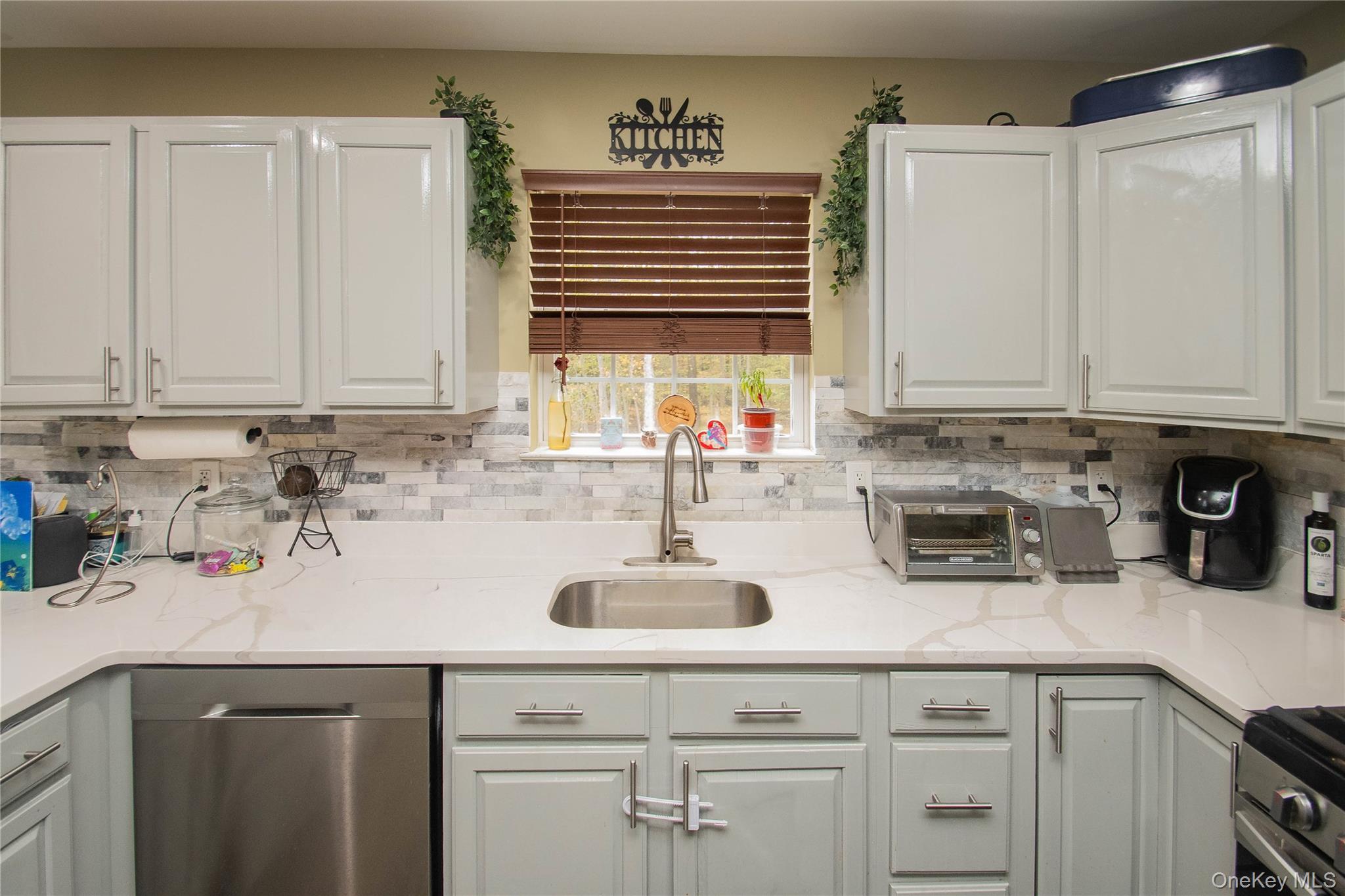 #13 photo, 22 Sycamore Way, Poughkeepsie , NY 12603