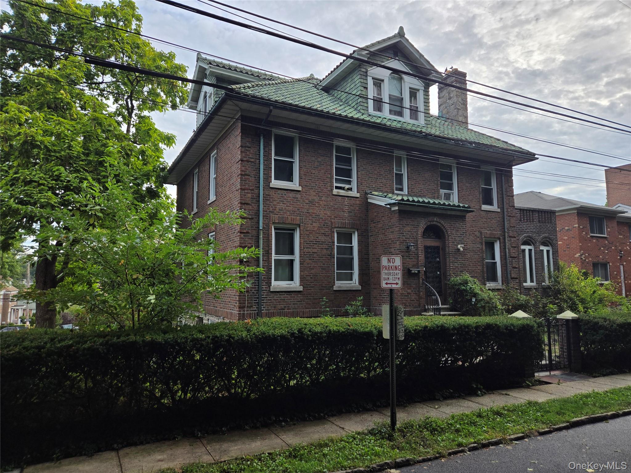 #2 photo, 128 Parkway, Yonkers , NY 10704