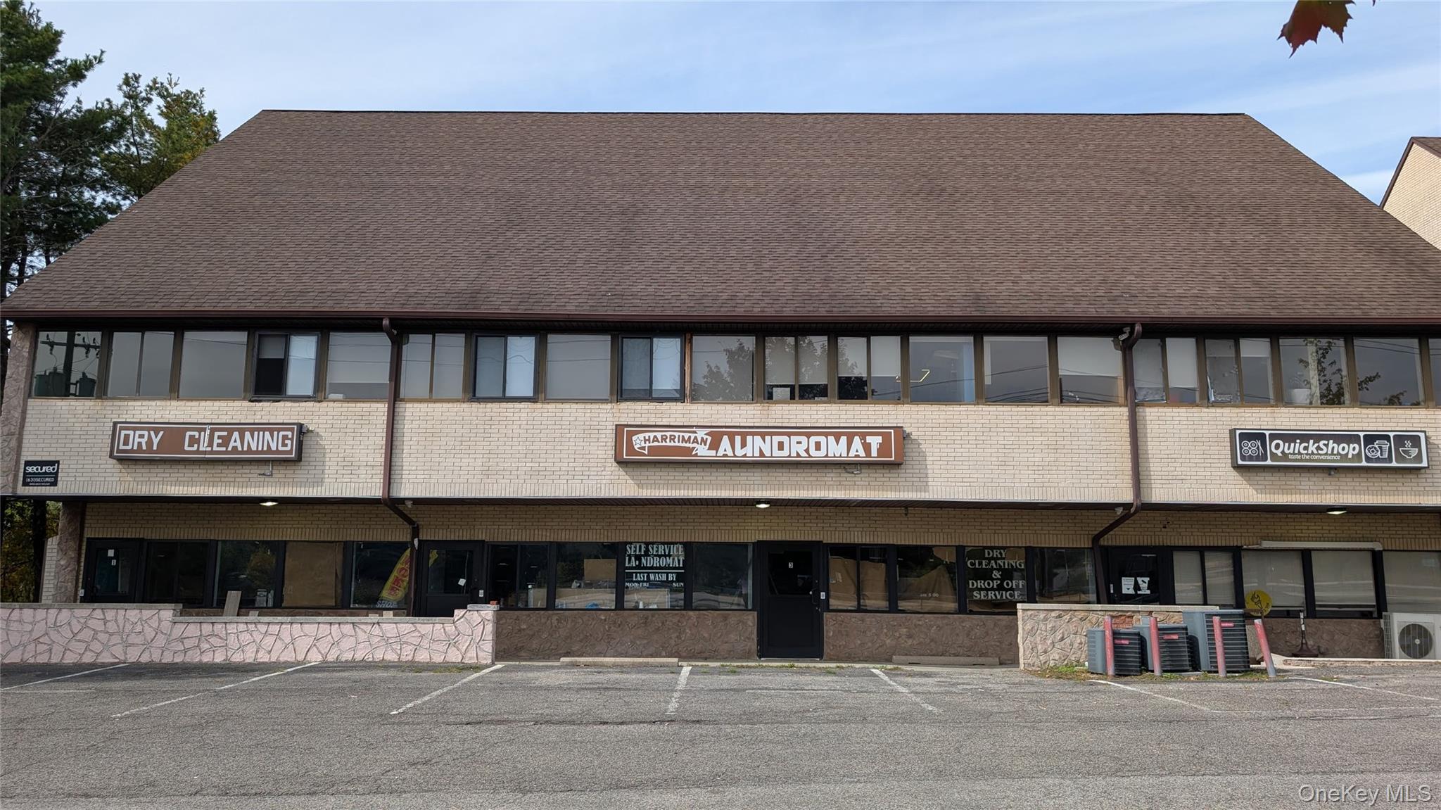 #1 photo, 118 River Road, Harriman , NY 10926