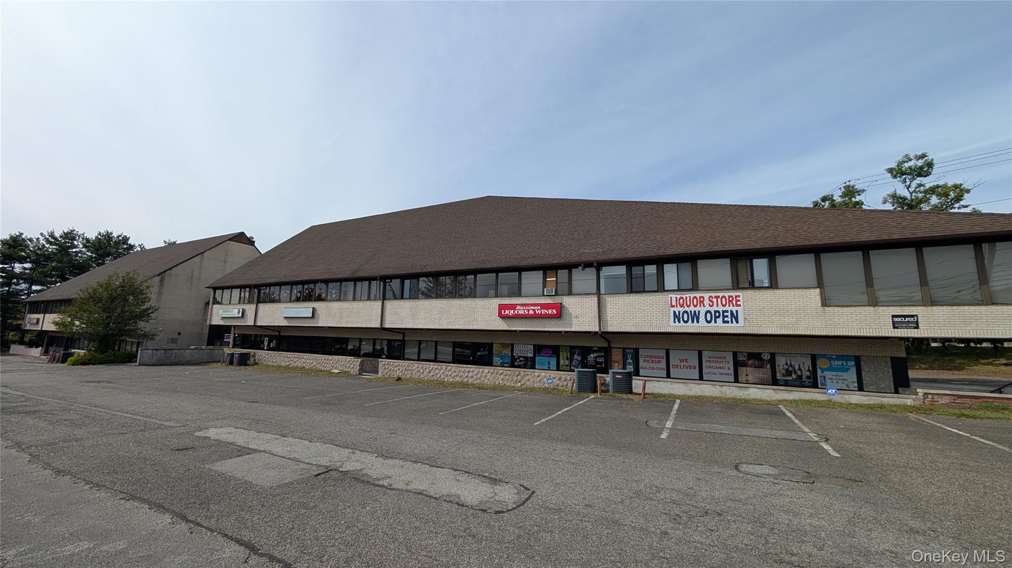 #2 photo, 118 River Road, Harriman , NY 10926