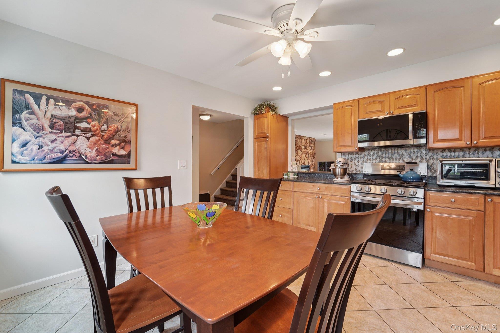 #12 photo, 463 Hopi Court, Suffern , NY 10901