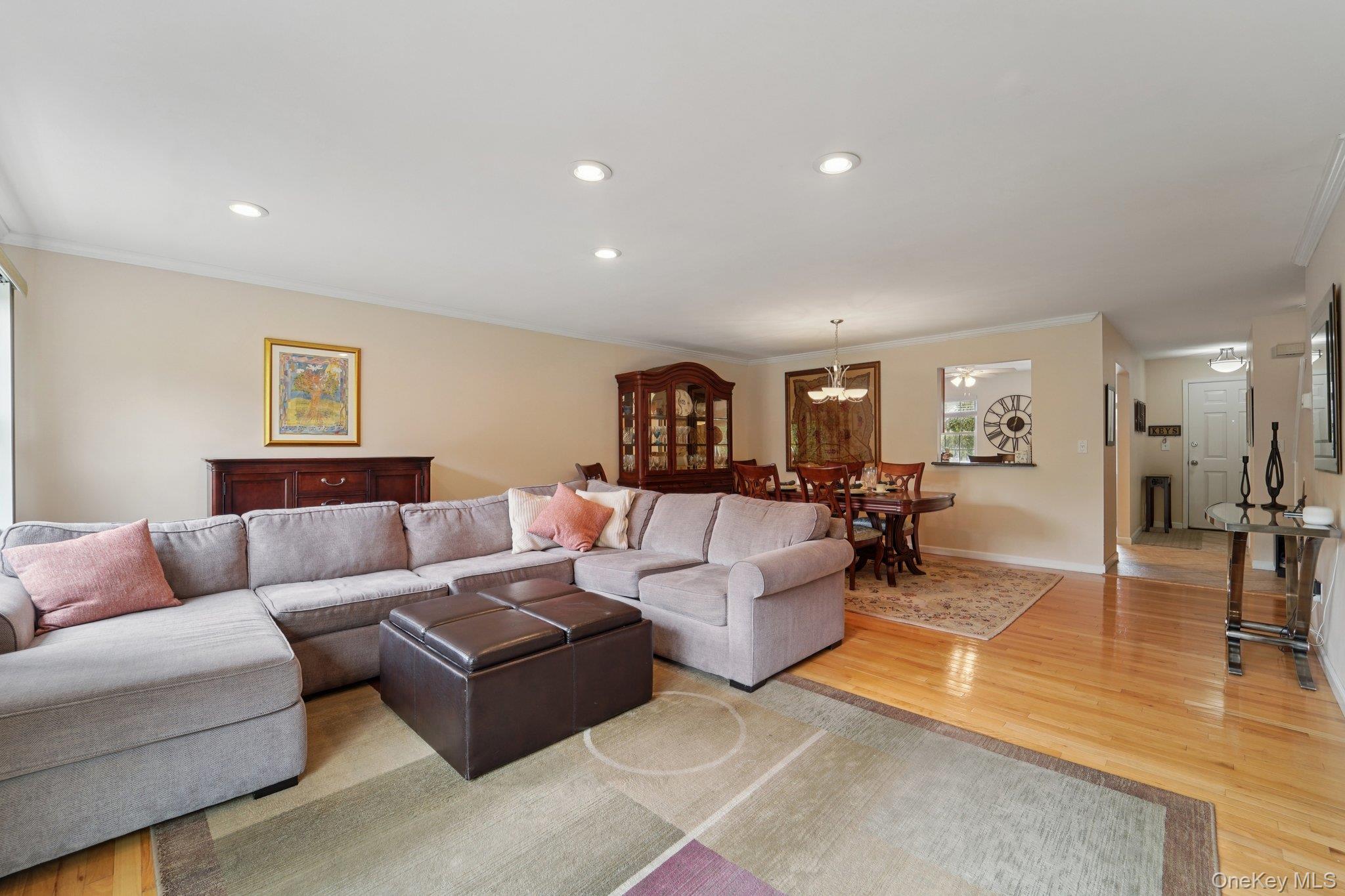 #16 photo, 463 Hopi Court, Suffern , NY 10901