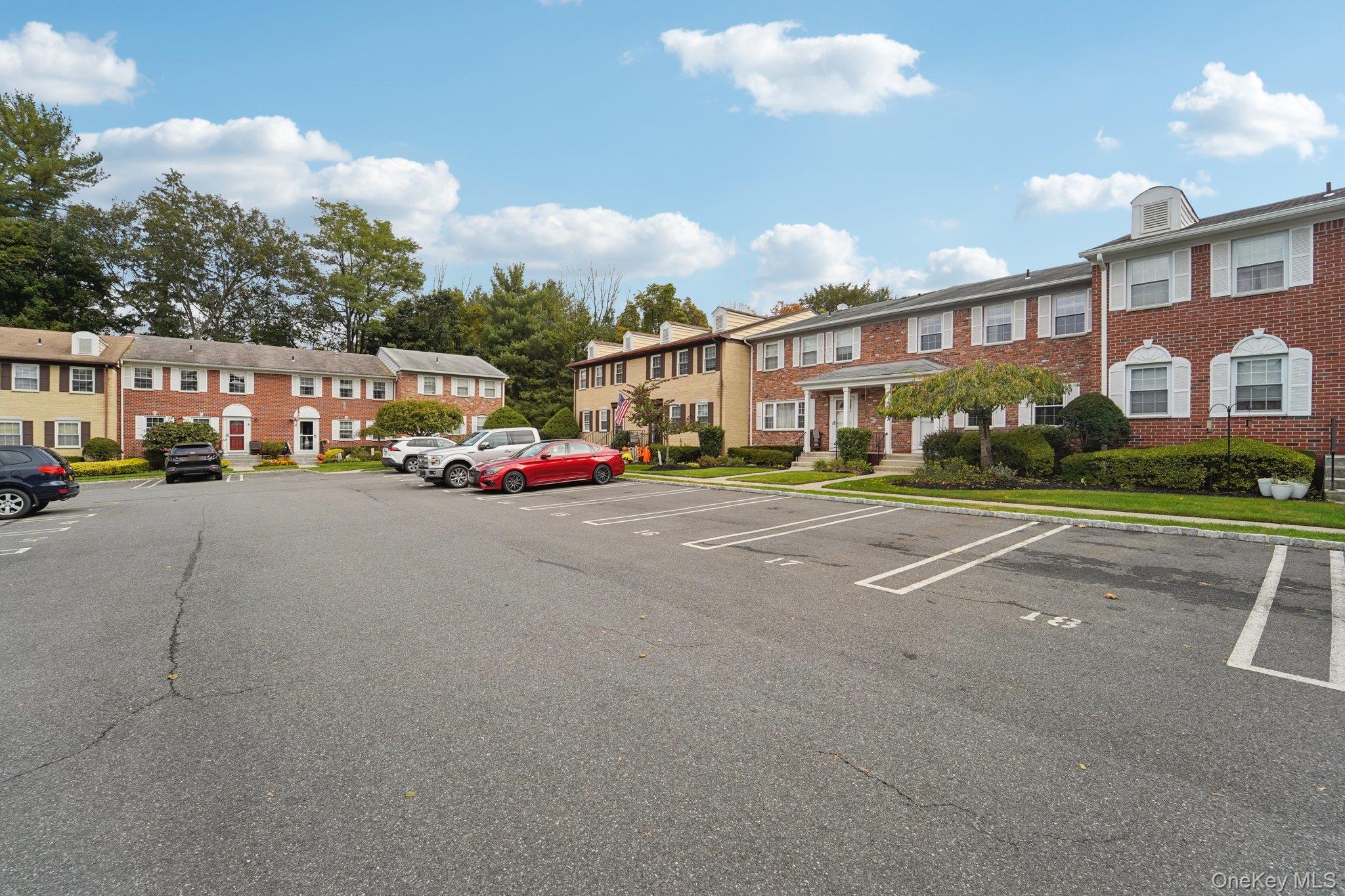 #3 photo, 463 Hopi Court, Suffern , NY 10901