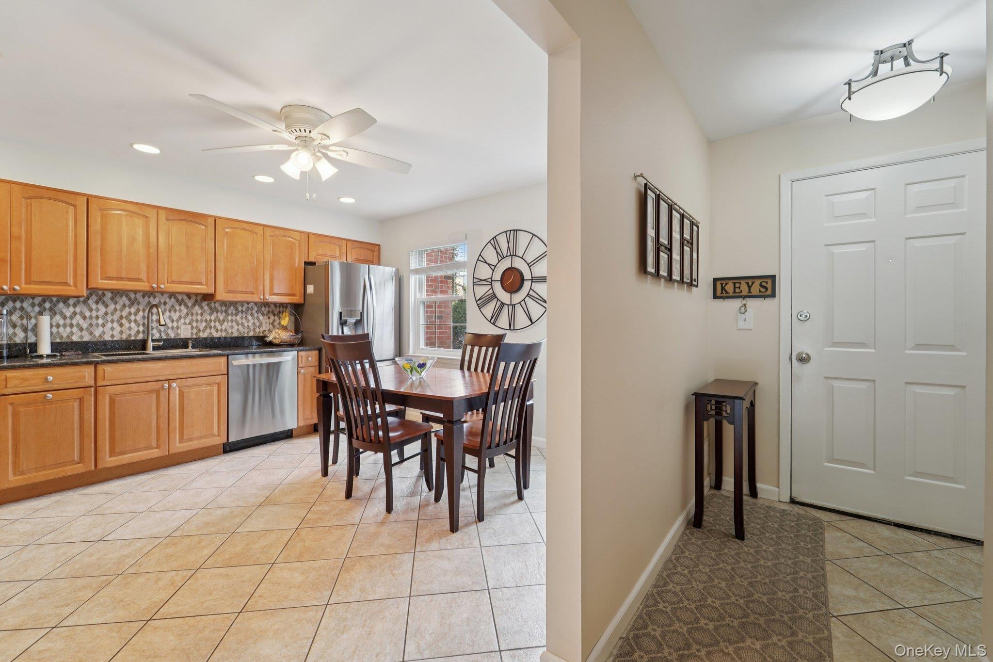 #8 photo, 463 Hopi Court, Suffern , NY 10901