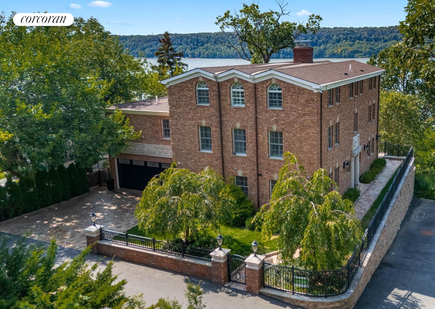 #1 photo, 3061 SCENIC Place, ブロンクス区 Spuyten Duyvil , NY 10463