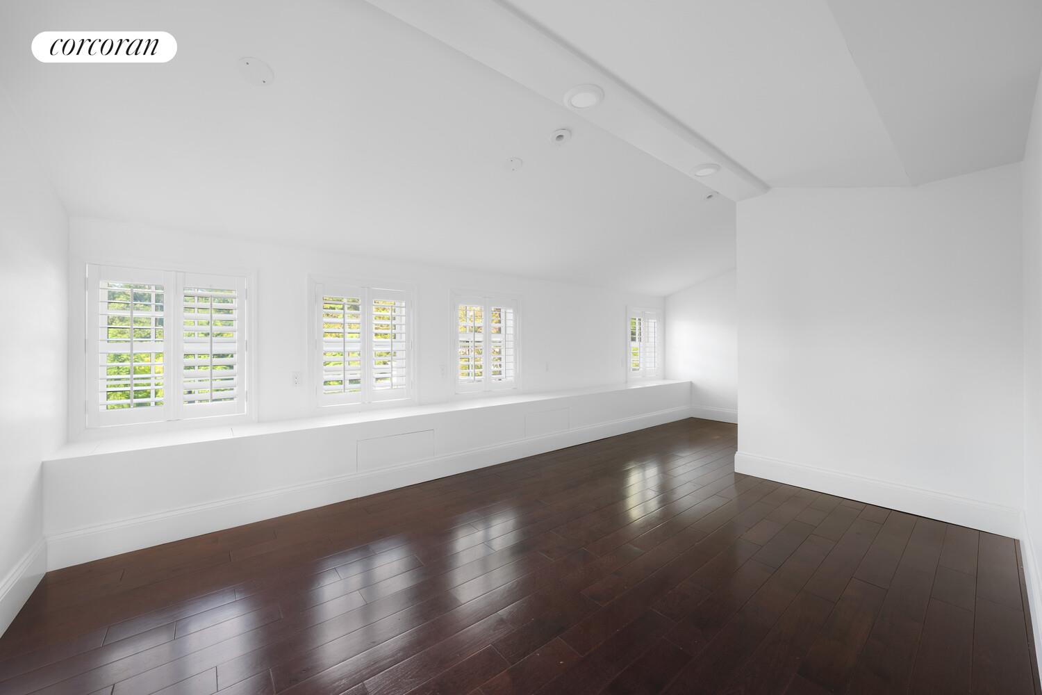 #21 photo, 3061 SCENIC Place, ブロンクス区 Spuyten Duyvil , NY 10463