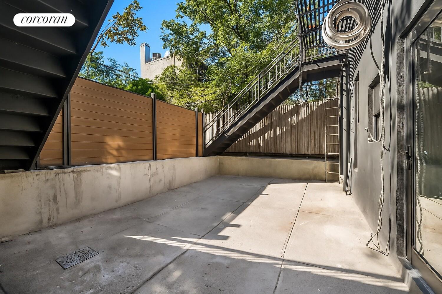 #1 photo, Brooklyn, ブルックリン区 East Williamsburg , NY 11206