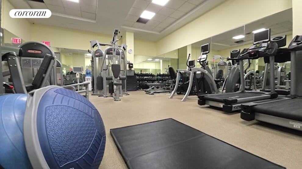 #9 photo, 243 W 60TH Street, Манхэттен ‖ Lincoln Square , NY 10023