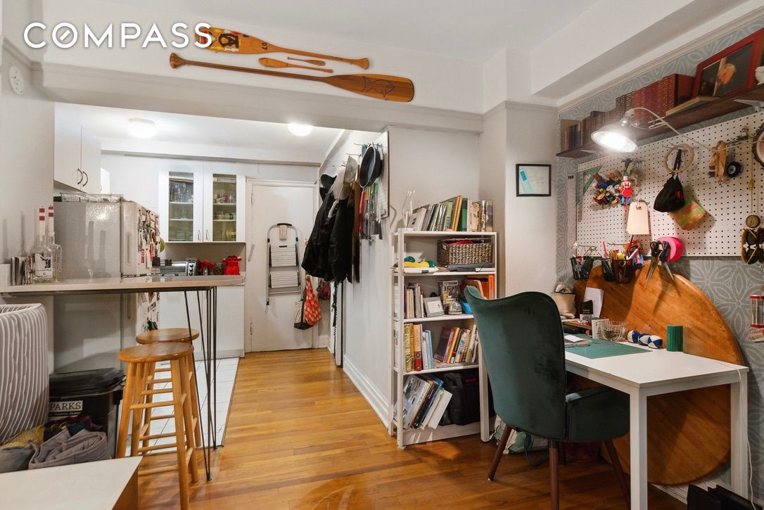 #4 photo, 235 W 102nd Street, マンハッタン Upper West Side , NY 10025