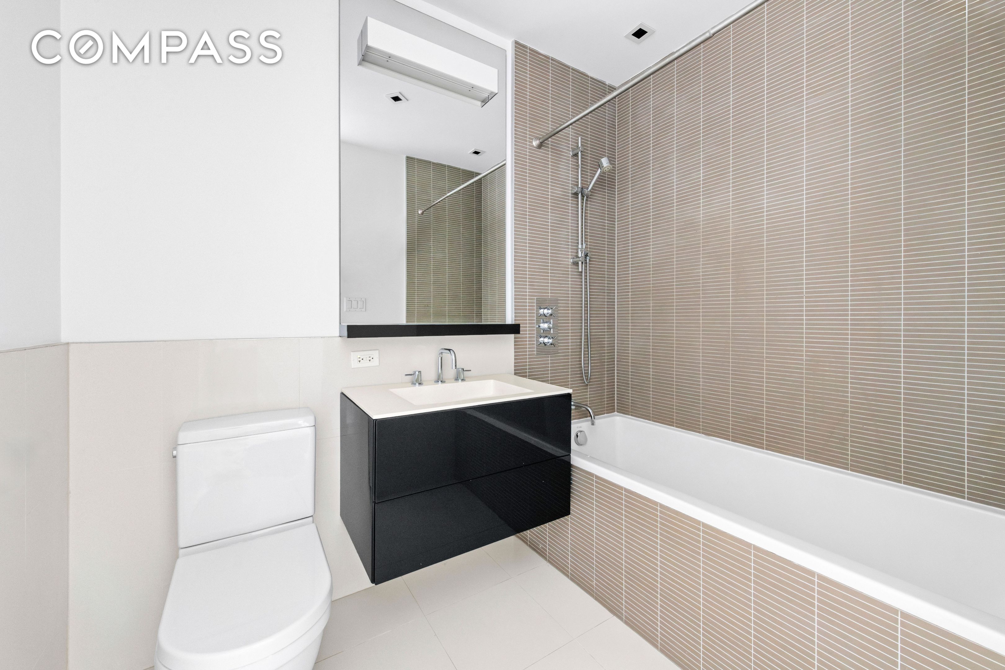 #8 photo, 300 E 23rd Street, マンハッタン Gramercy , NY 10010