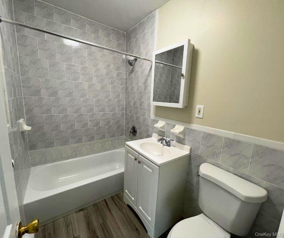 #7 photo, 824 Herkimer Street, ブルックリン区 Brooklyn , NY 11233