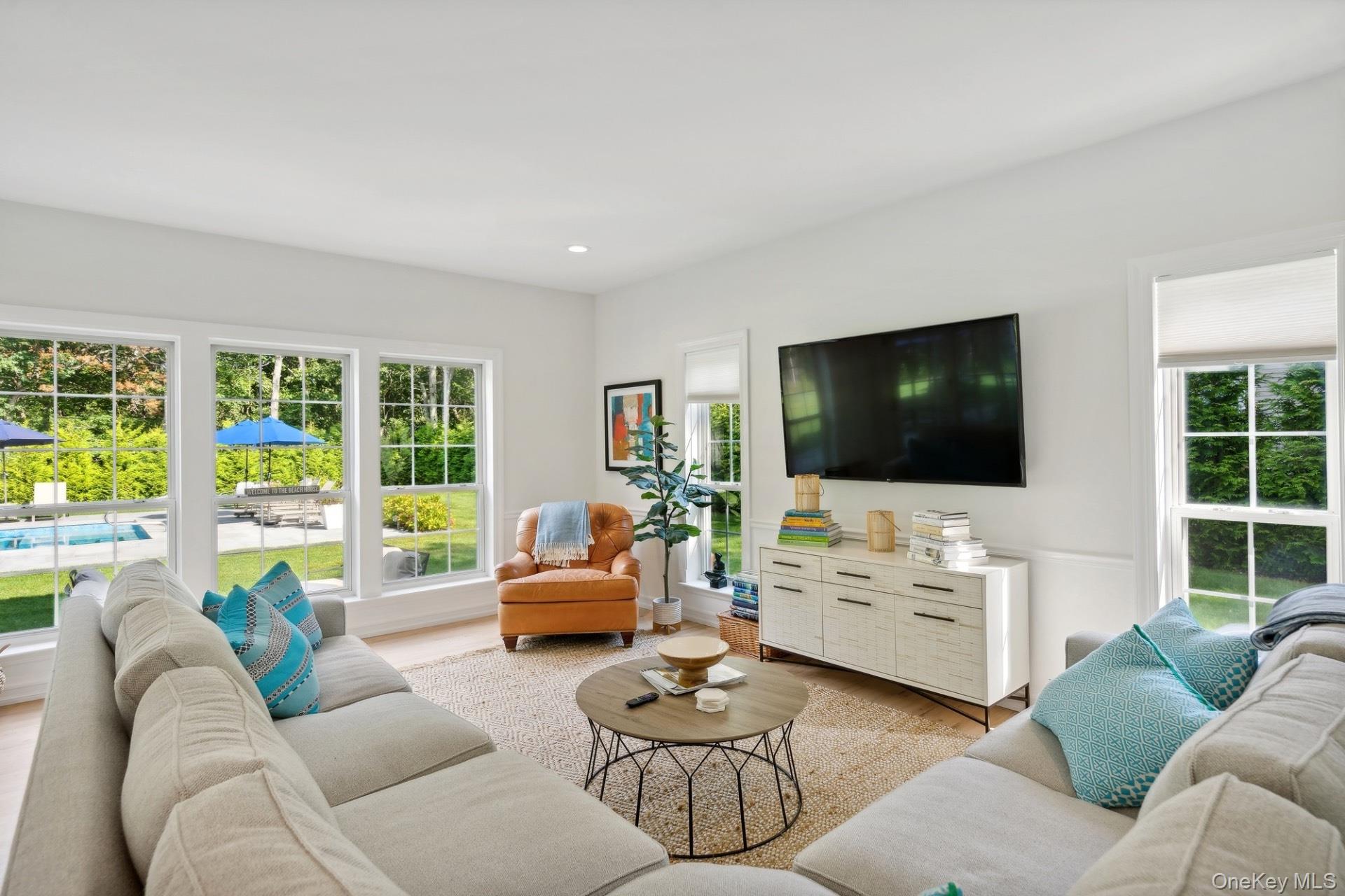 #10 photo, 35 Hollow Lane, Westhampton , NY 11977