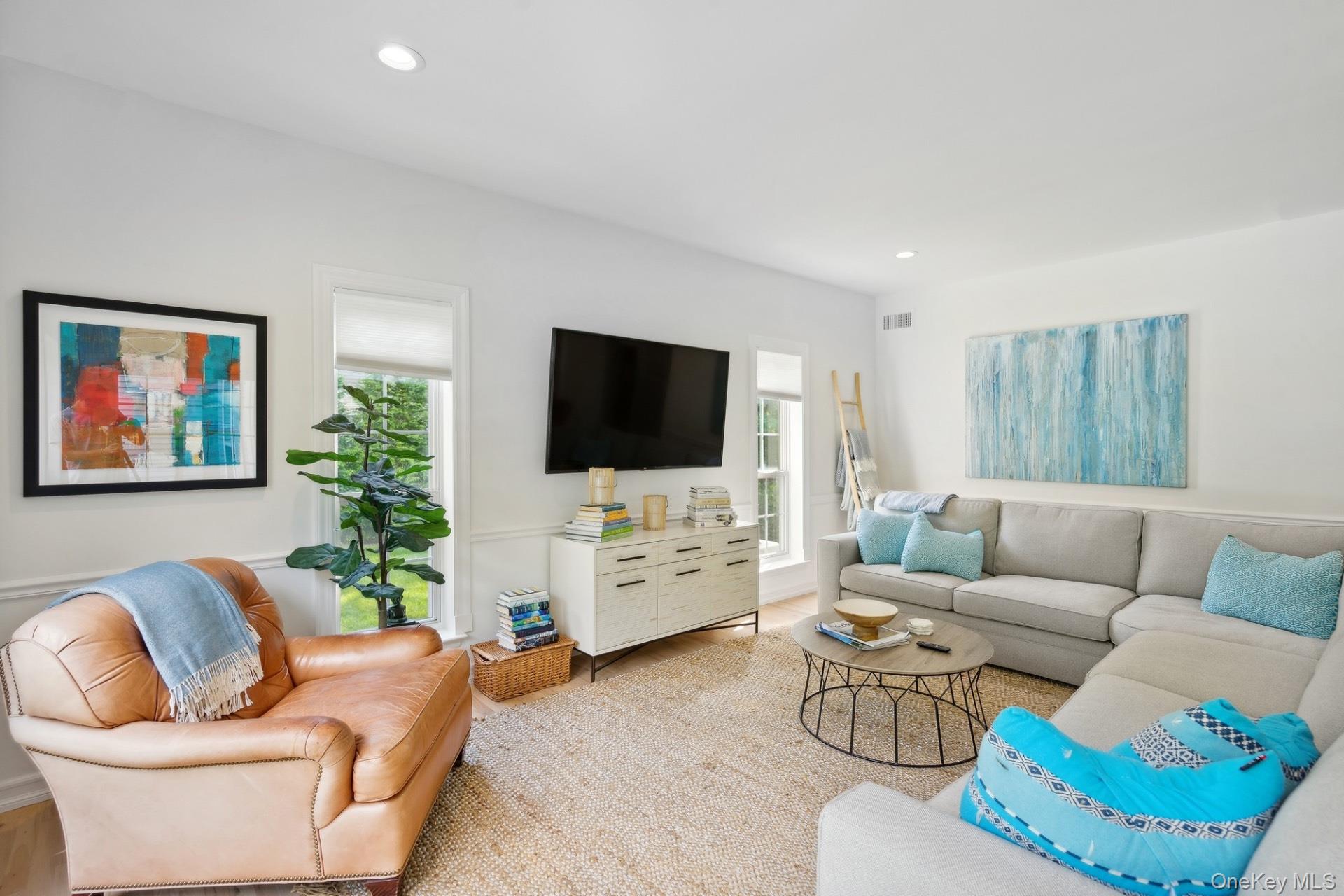 #11 photo, 35 Hollow Lane, Westhampton , NY 11977