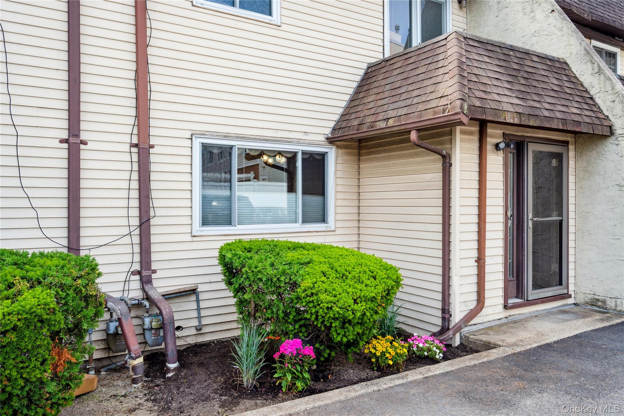 #2 photo, 88 E Valley Stream Boulevard, ナッソー郡 Valley Stream , NY 11580