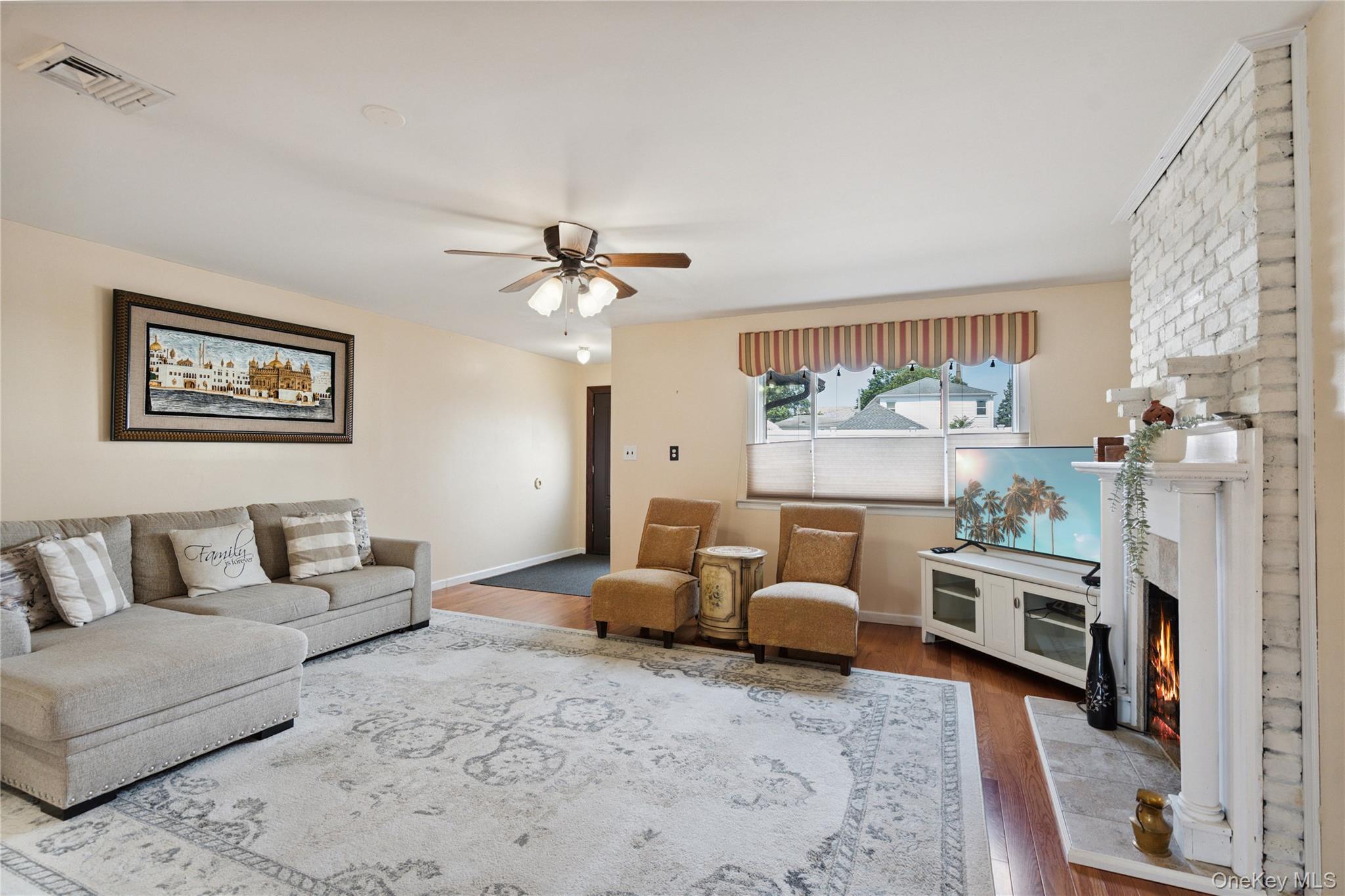 #6 photo, 88 E Valley Stream Boulevard, ナッソー郡 Valley Stream , NY 11580