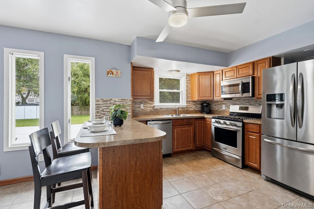 #12 photo, 10 Riverdale Avenue, サフォーク郡 Oakdale , NY 11769