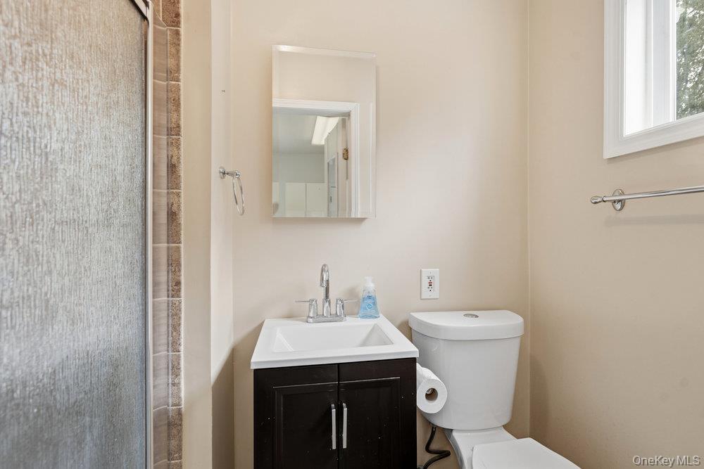 #19 photo, 10 Riverdale Avenue, サフォーク郡 Oakdale , NY 11769