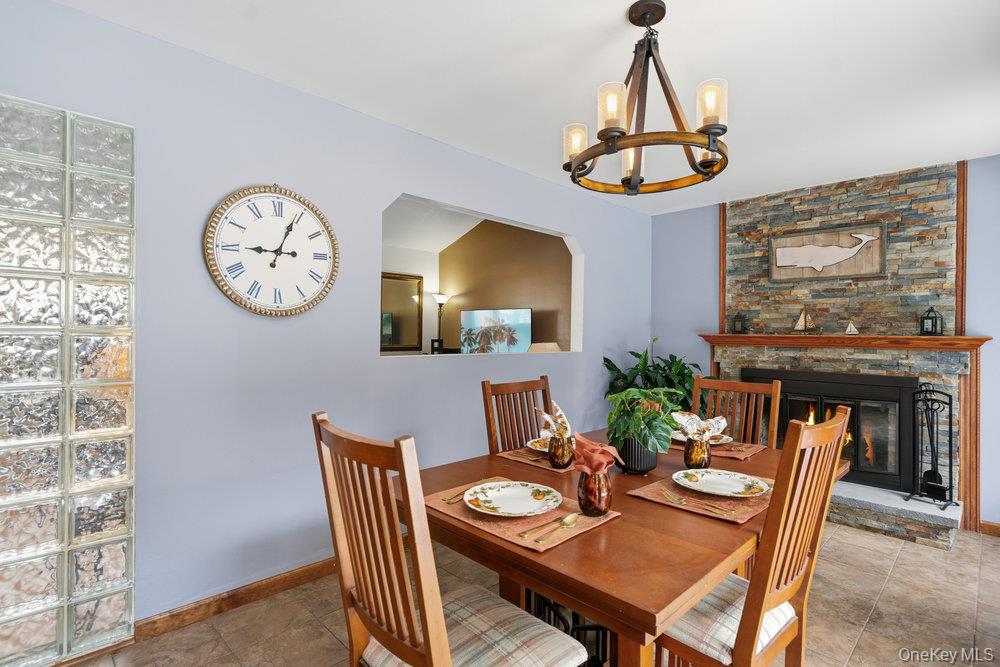 #4 photo, 10 Riverdale Avenue, サフォーク郡 Oakdale , NY 11769