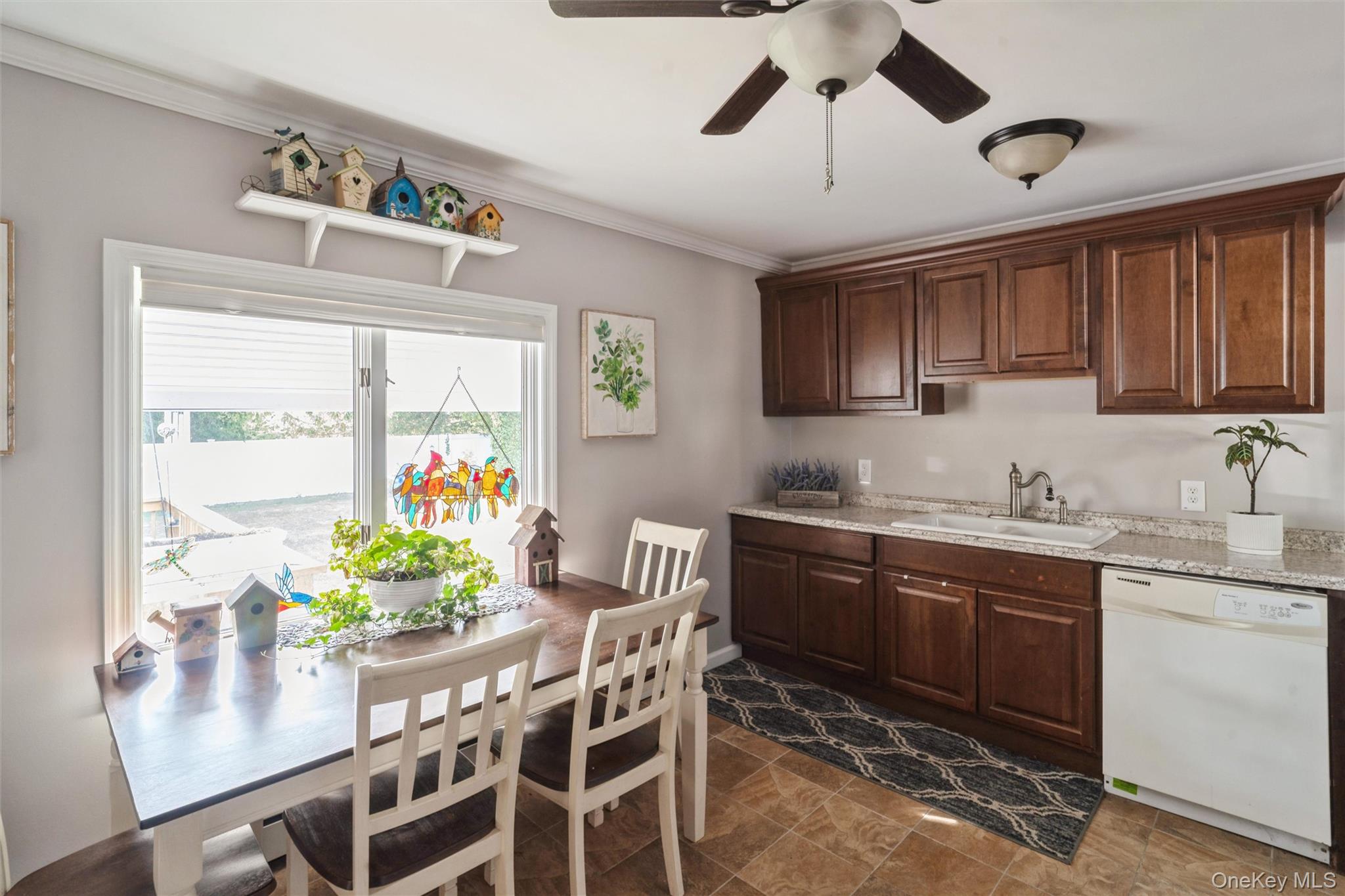 #4 photo, 86 Ackerly Lane, サフォーク郡 Ronkonkoma , NY 11779