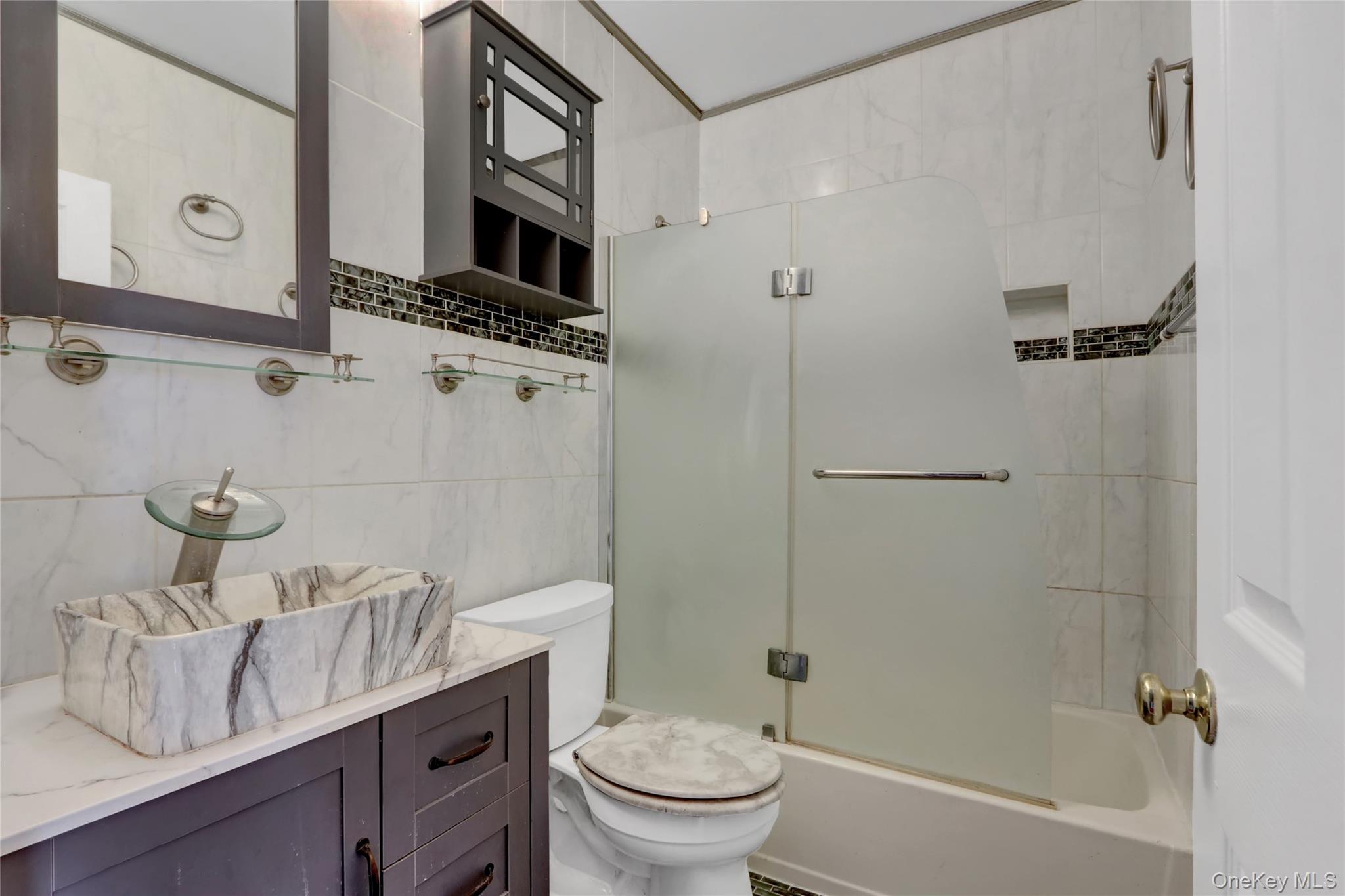 #18 photo, 174 Sumpter Street, Brooklyn , NY 11233