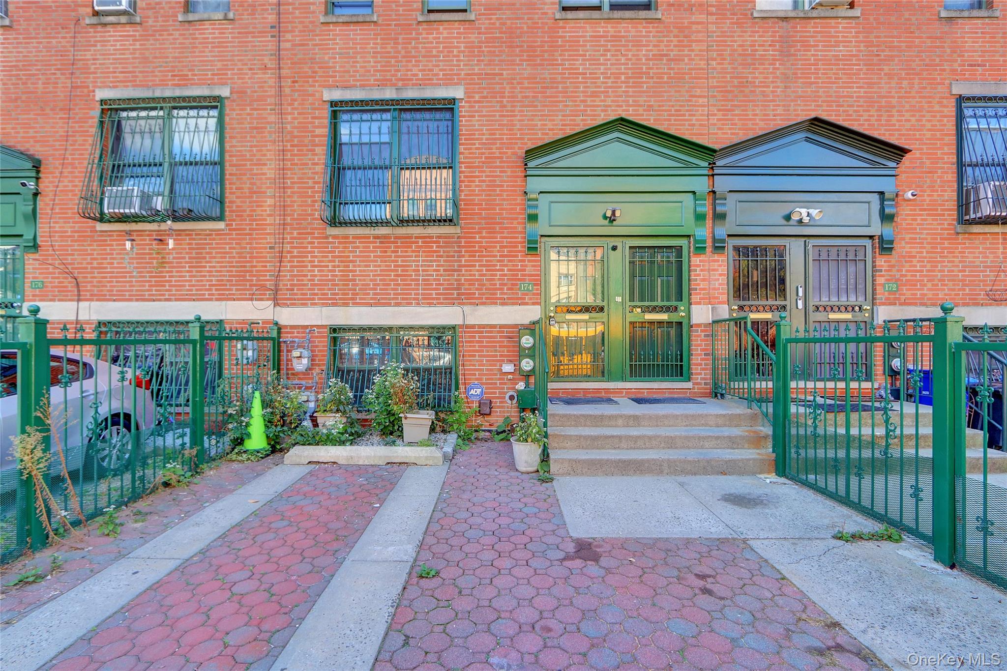 #4 photo, 174 Sumpter Street, Brooklyn , NY 11233