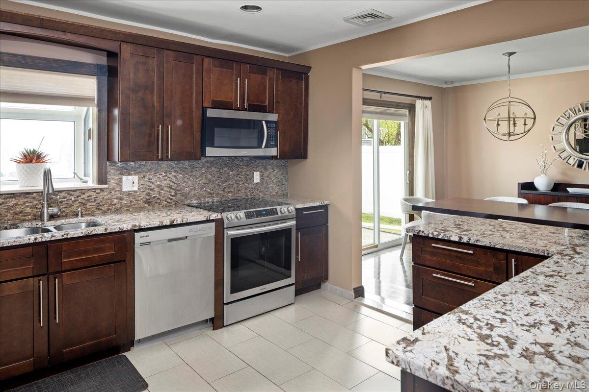 #10 photo, 504 Saddle Ridge Road, ナッソー郡 Woodmere , NY 11598