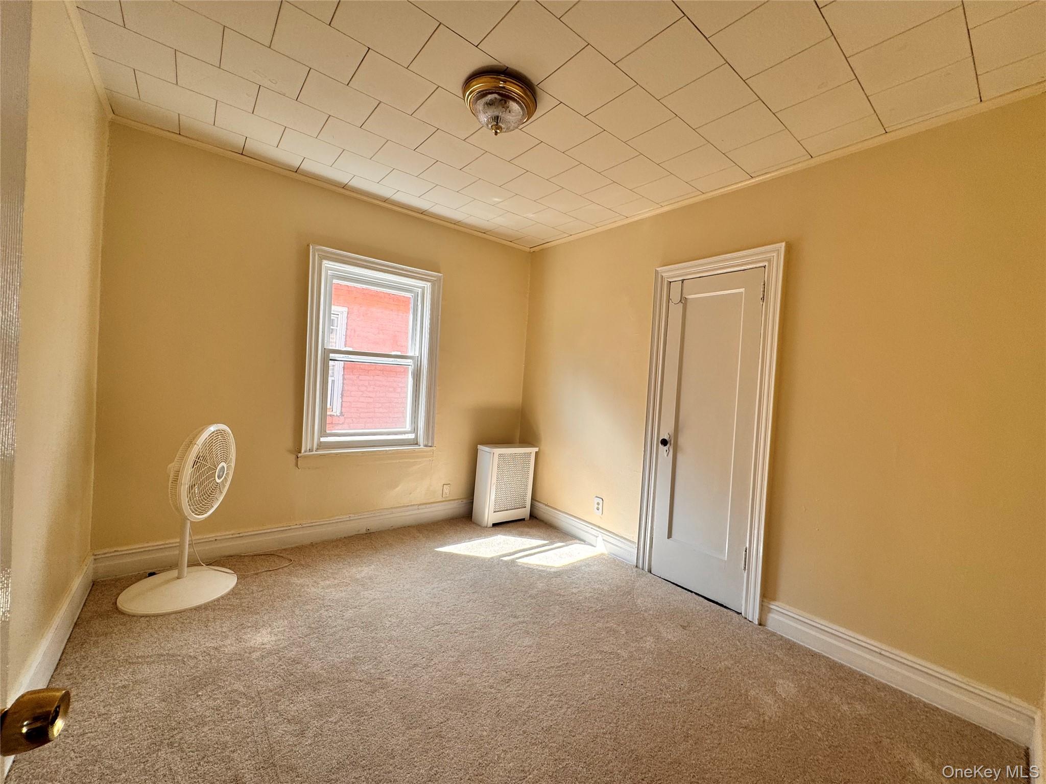 #3 photo, 237-18 92nd Road, クイーンズ区 Bellerose , NY 11426