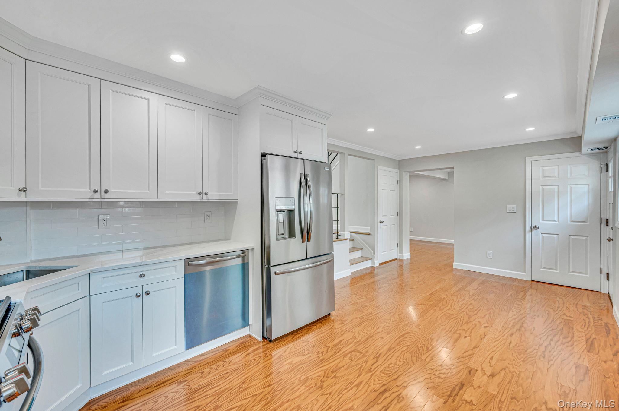 #14 photo, 11 Lucille Lane, サフォーク郡 Commack , NY 11725