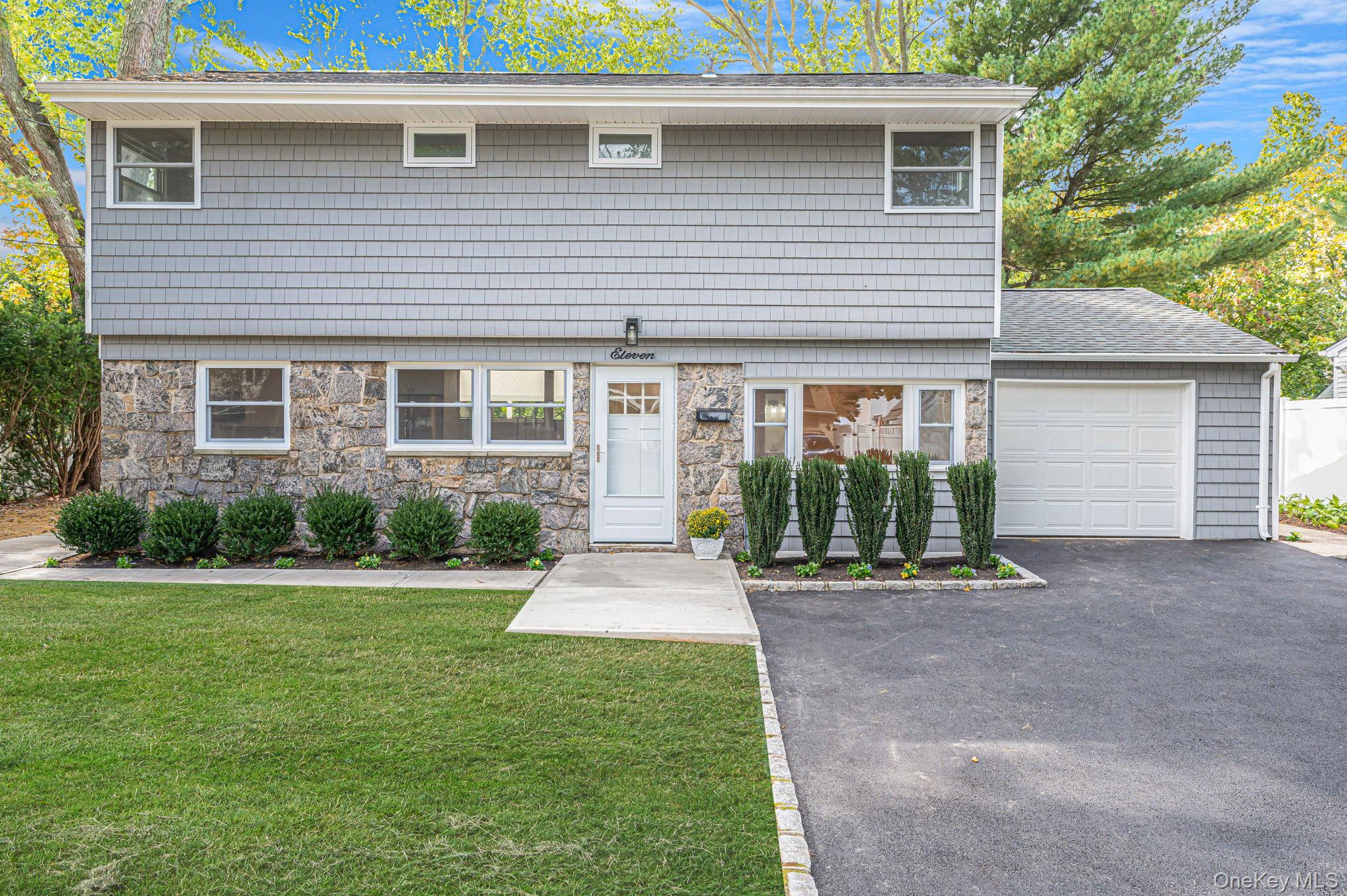 #2 photo, 11 Lucille Lane, サフォーク郡 Commack , NY 11725