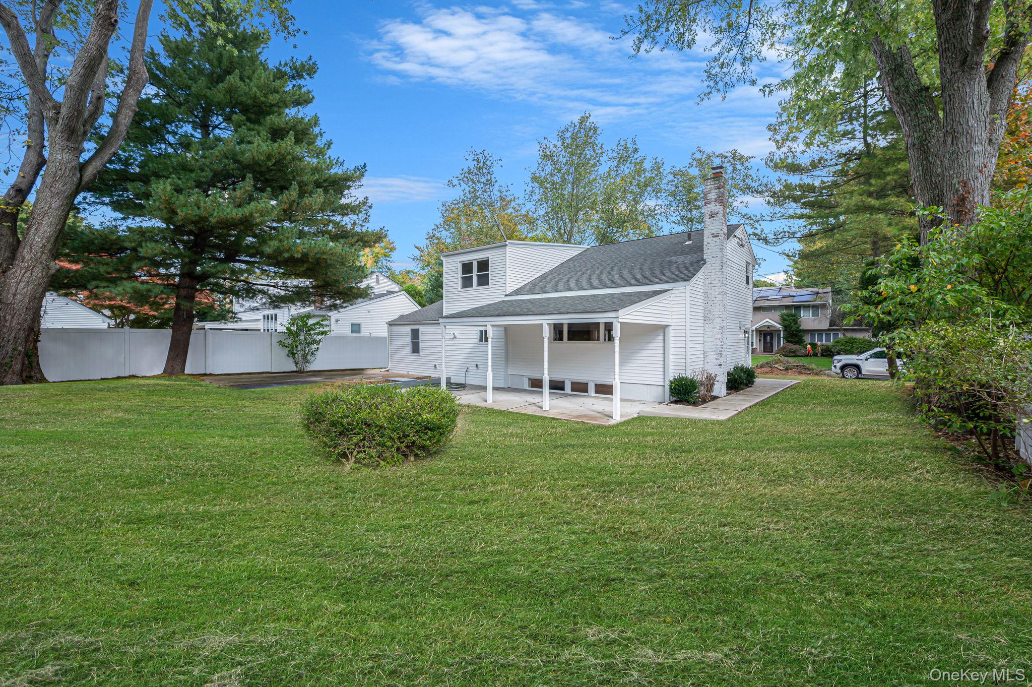 #6 photo, 11 Lucille Lane, サフォーク郡 Commack , NY 11725