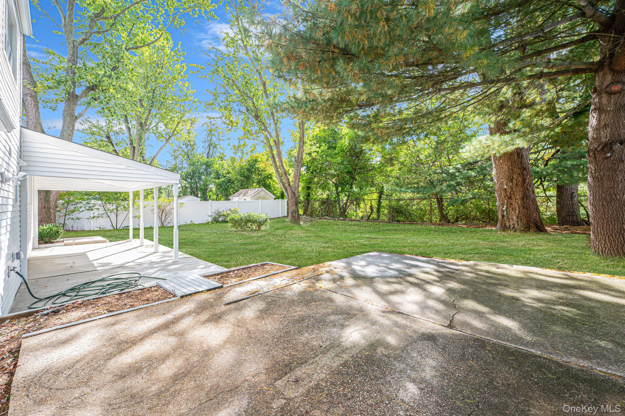 #9 photo, 11 Lucille Lane, サフォーク郡 Commack , NY 11725