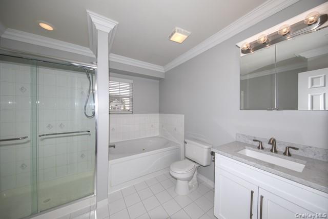 #12 photo, 37 Village Green Drive, サフォーク郡 Port Jefferson Station , NY 11776