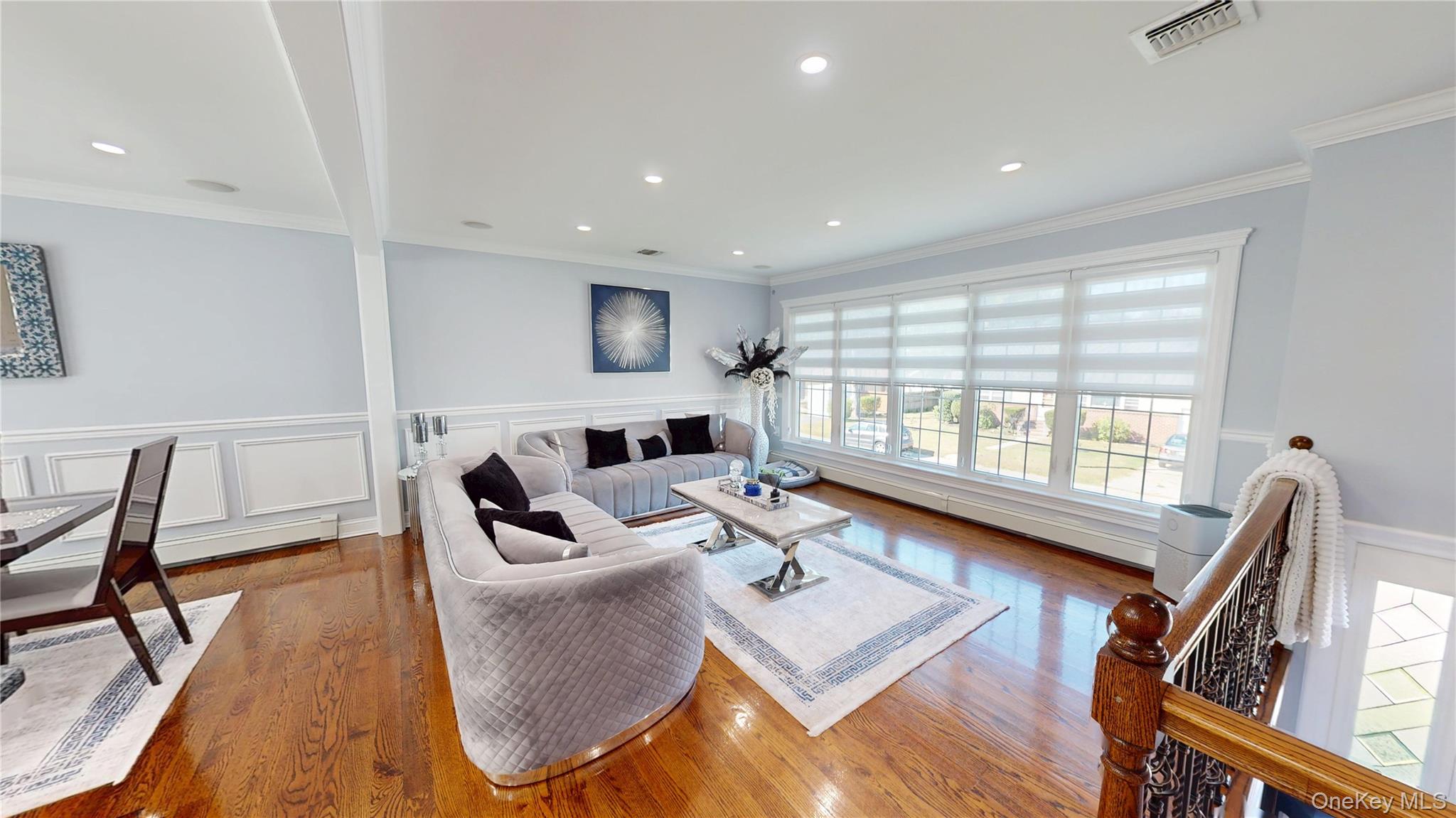 #10 photo, 125 Spruce Street, サフォーク郡 Lindenhurst , NY 11757