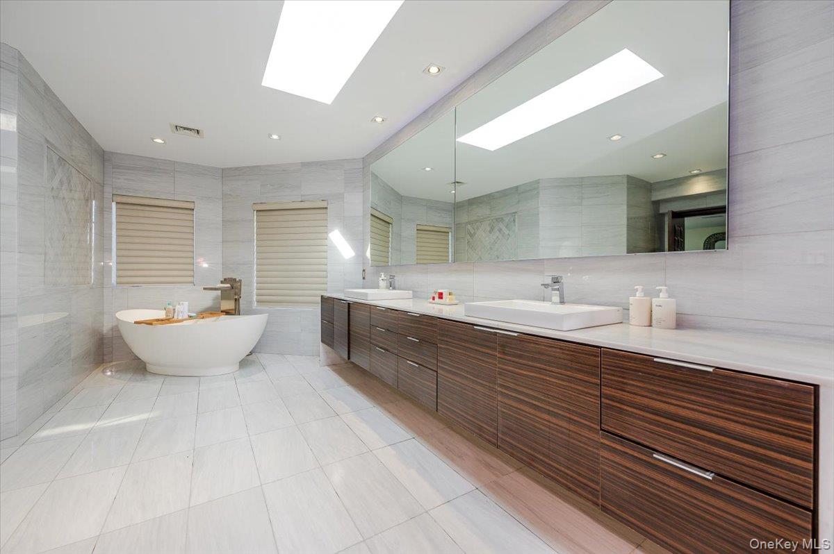 #16 photo, 25 Edgewater Lane, ナッソー郡 Great Neck , NY 11023