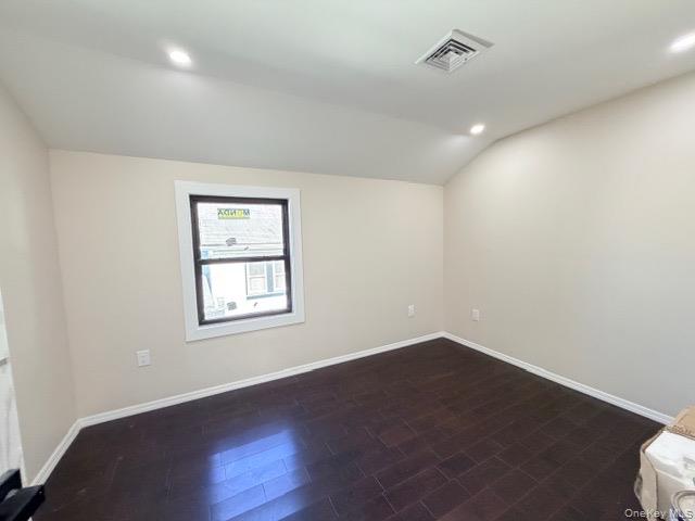 #6 photo, 147-50 231ST Street, קווינס Rosedale , NY 11413