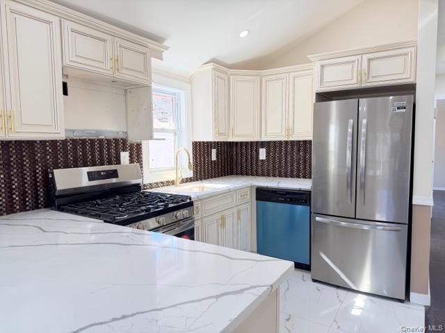 #8 photo, 147-50 231ST Street, קווינס Rosedale , NY 11413